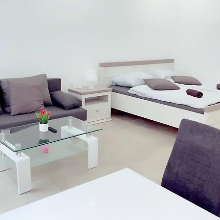 Queen Apartment 4P Wl Vienna Exterior photo